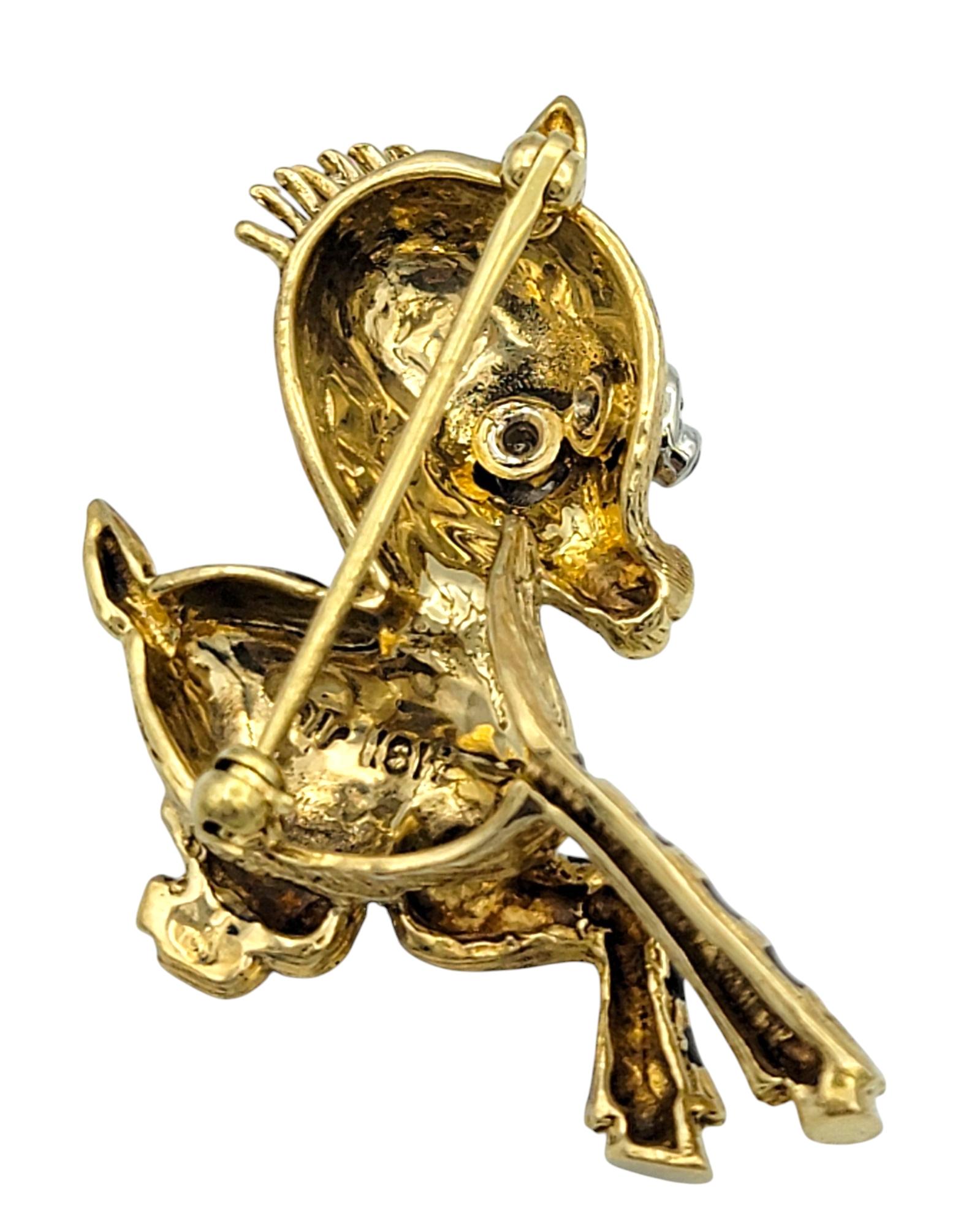 Broche zébrée en or jaune 18 carats et émail avec rubis et diamants en vente 3