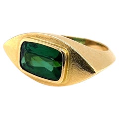 18 Karat Yellow Gold and Green Tourmaline Cocktail Ring