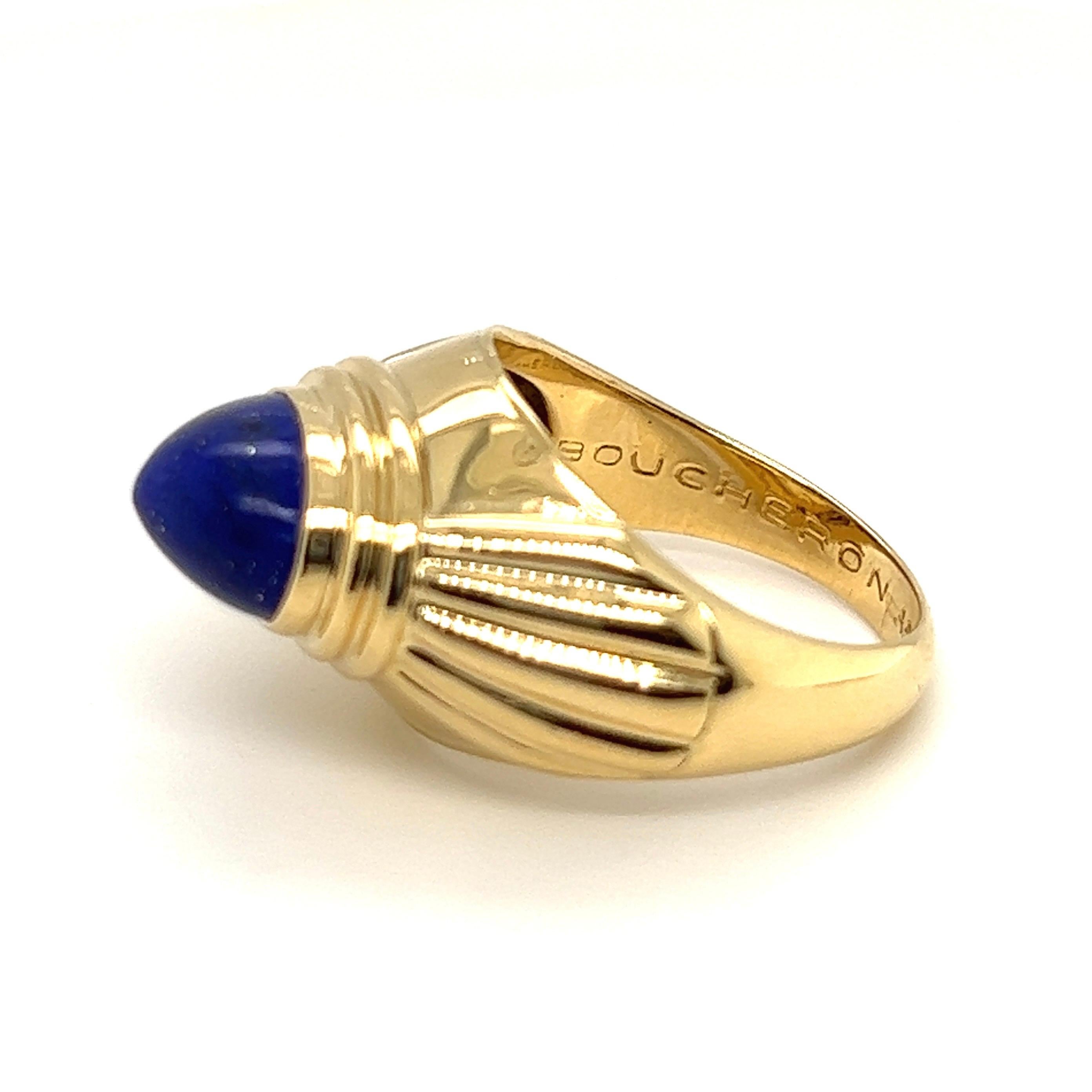 Classic 18 karat yellow gold and lapis lazuli Jaipur ring by renowned French jewelry house Boucheron.
Of fluted design, this high domed ring is crafted in 18 karat yellow gold and set with a lapis lazuli cabochon. Jaipur is one of Boucheron's most