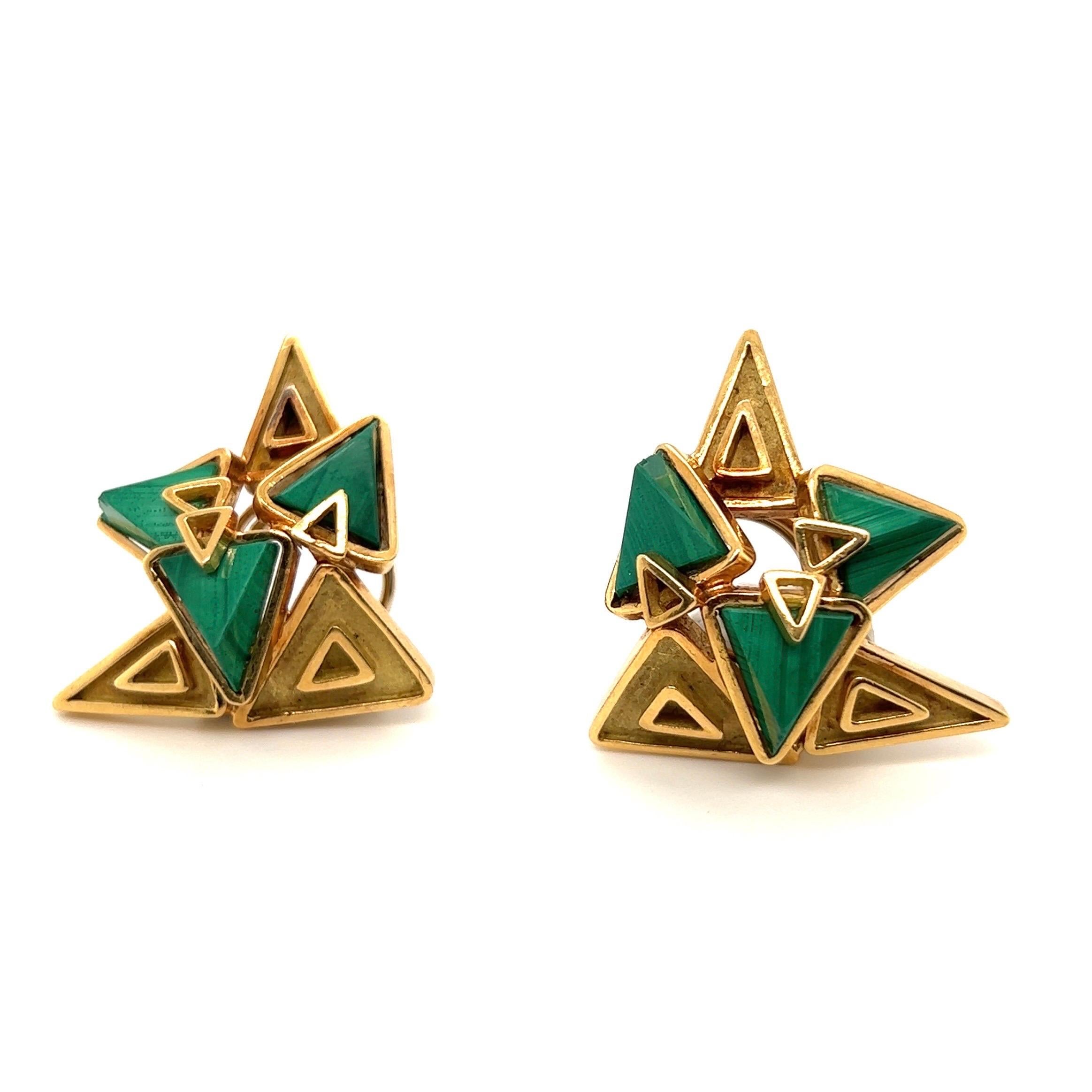 18 Karat Yellow Gold and Malachite Earrings by Chaumet, 1970s In Good Condition In Zurich, CH