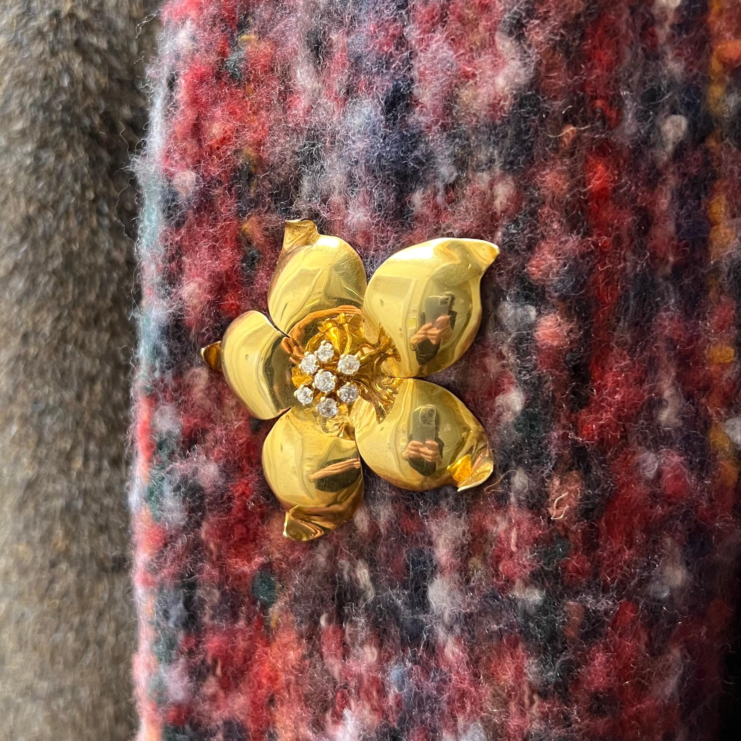 18 Karat Yellow Gold and Old Cut Diamonds Retro Flower Brooch, 1940s 1