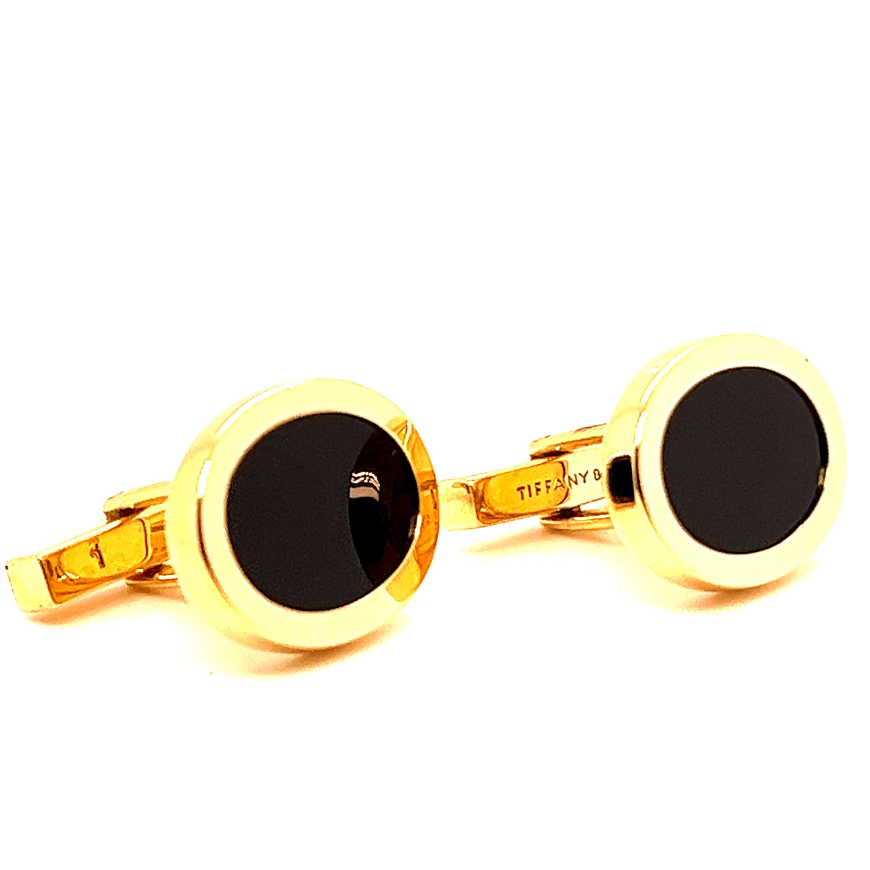 18 Karat Gelbgold und Onyx Herrenkleid-Set von Tiffany & Co. (Zeitgenössisch) im Angebot