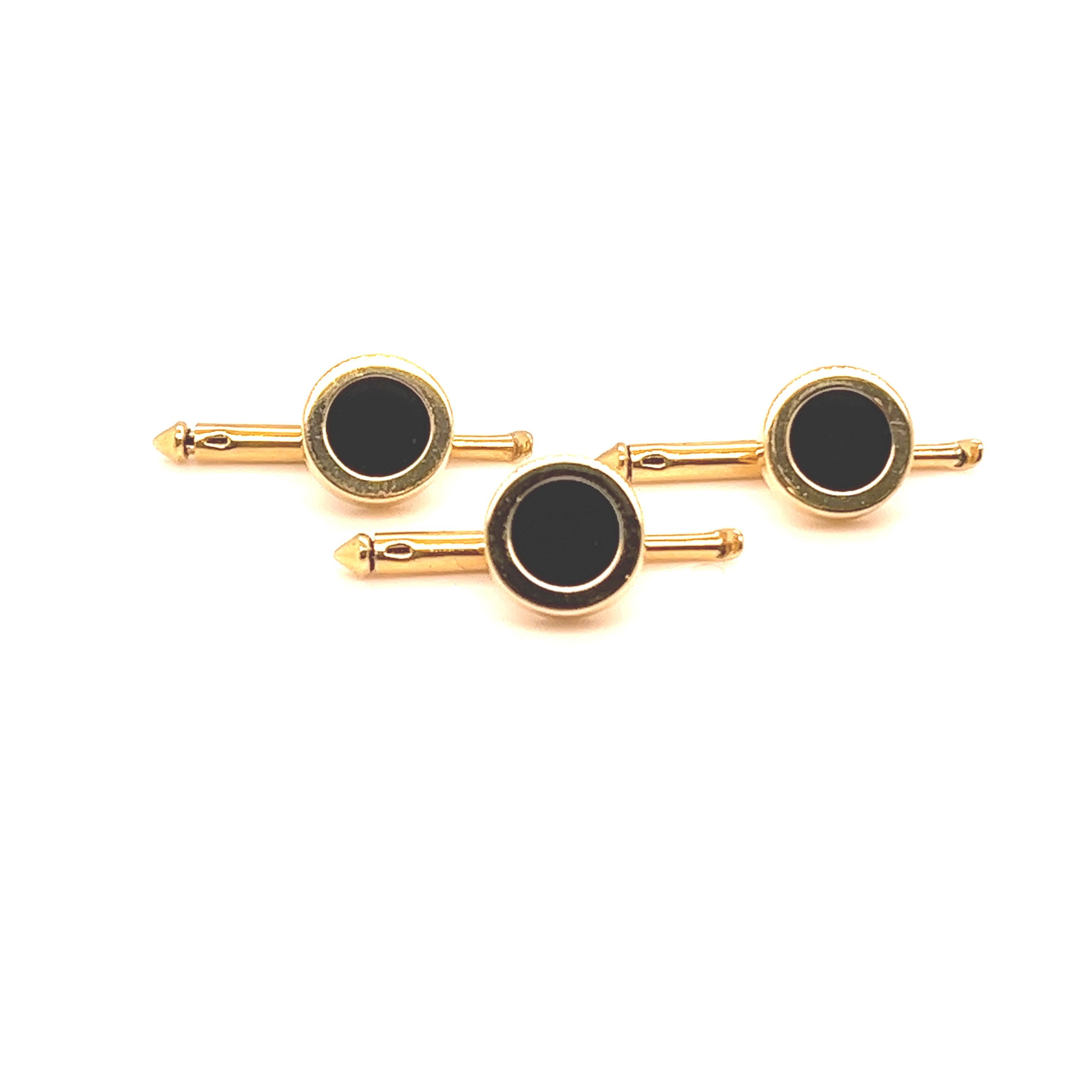 18 Karat Yellow Gold and Onyx Gentleman's Dress Set By Tiffany & Co.   In Good Condition For Sale In Zurich, CH