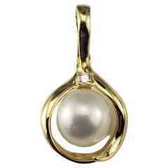 Pendentif en or jaune 18 carats, perles et diamants #17577