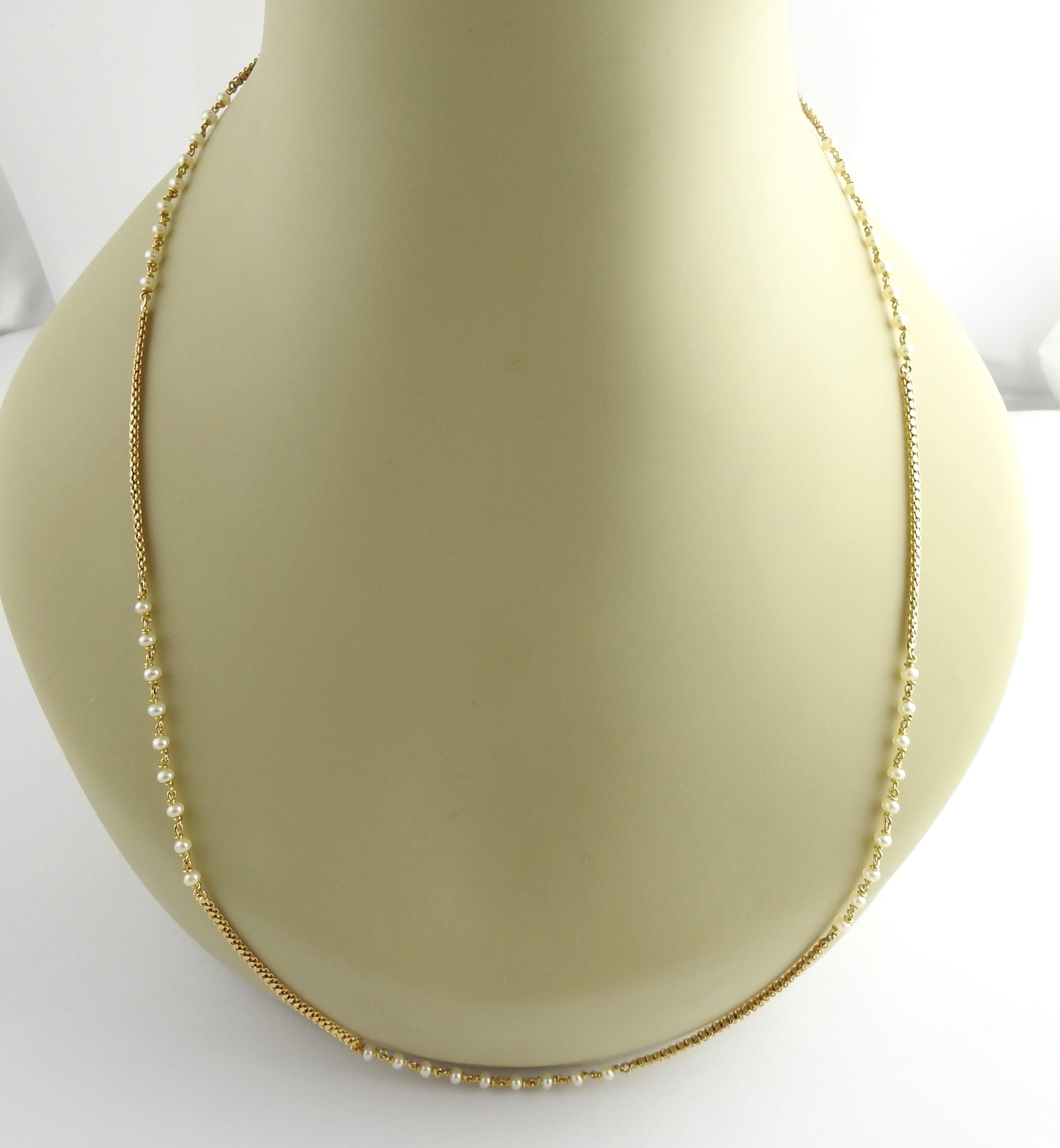 Women's 18 Karat Yellow Gold and Pearl Necklace For Sale