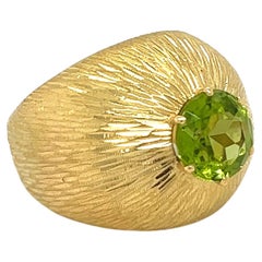 18 Karat Yellow Gold and Peridot Cocktail Ring, 1960s