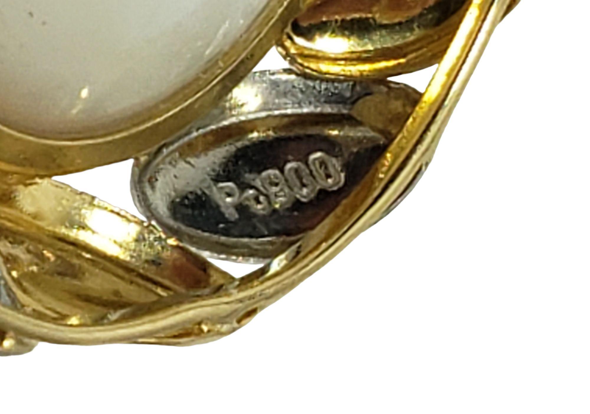 Pendentif en or jaune 18 carats et perle platine n° 18165 en vente 1