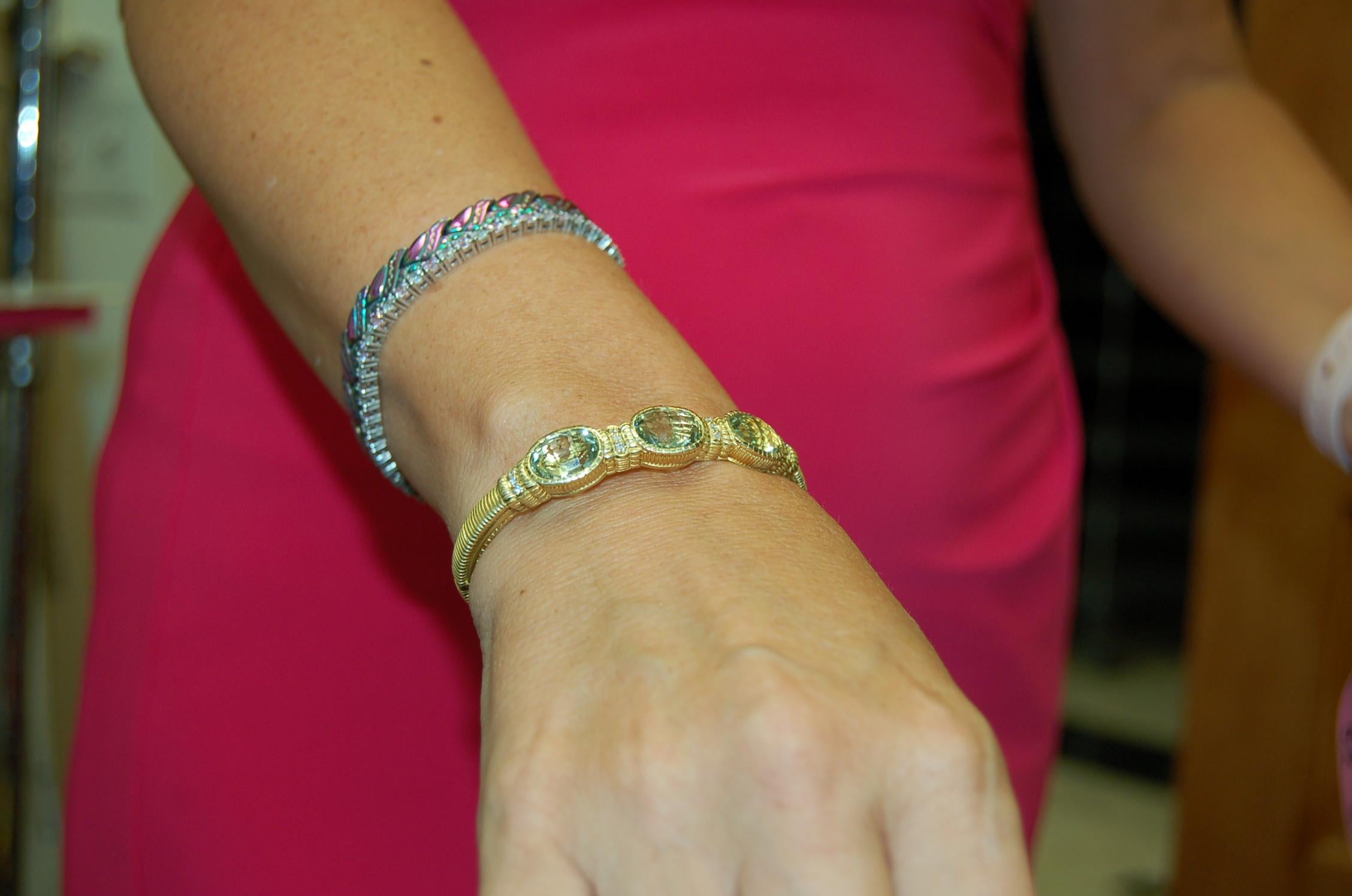 18 Karat Yellow Gold and Prasiolite Judith Ripka Hinged Cuff Bracelet In Excellent Condition For Sale In Lake Havasu City, AZ
