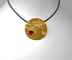 18 Karat Yellow Gold and Red Spinel Pendant Necklace