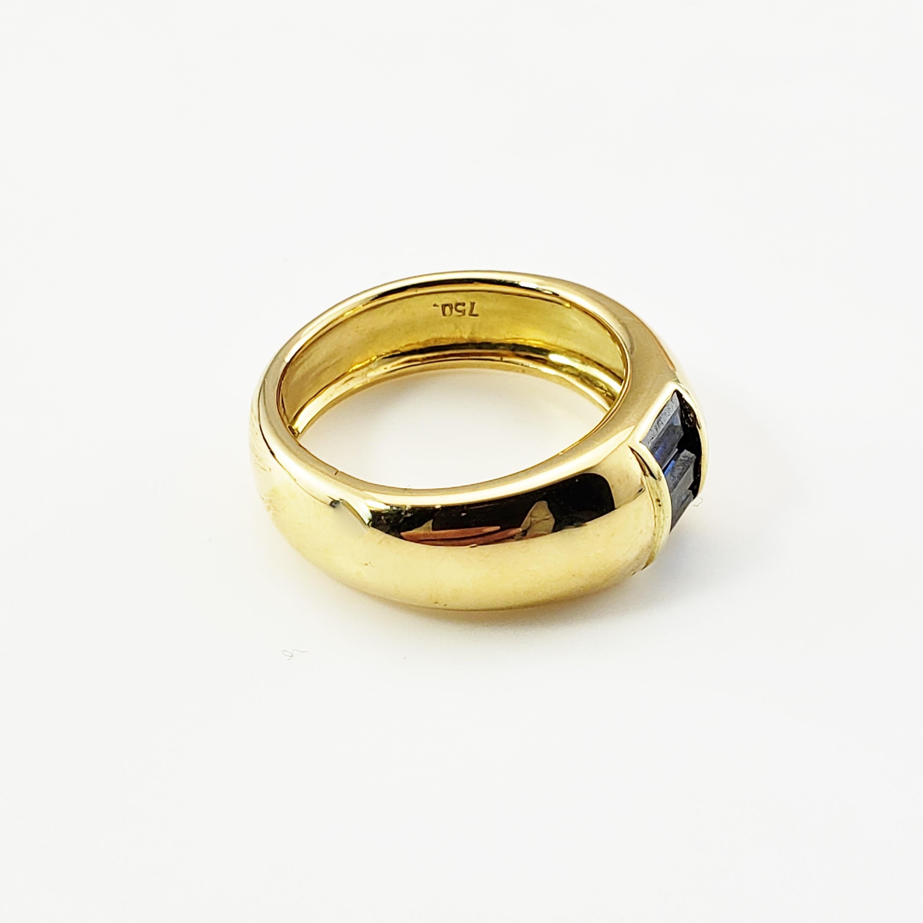 Baguette Cut 18 Karat Yellow Gold and Natural Sapphire Ring For Sale