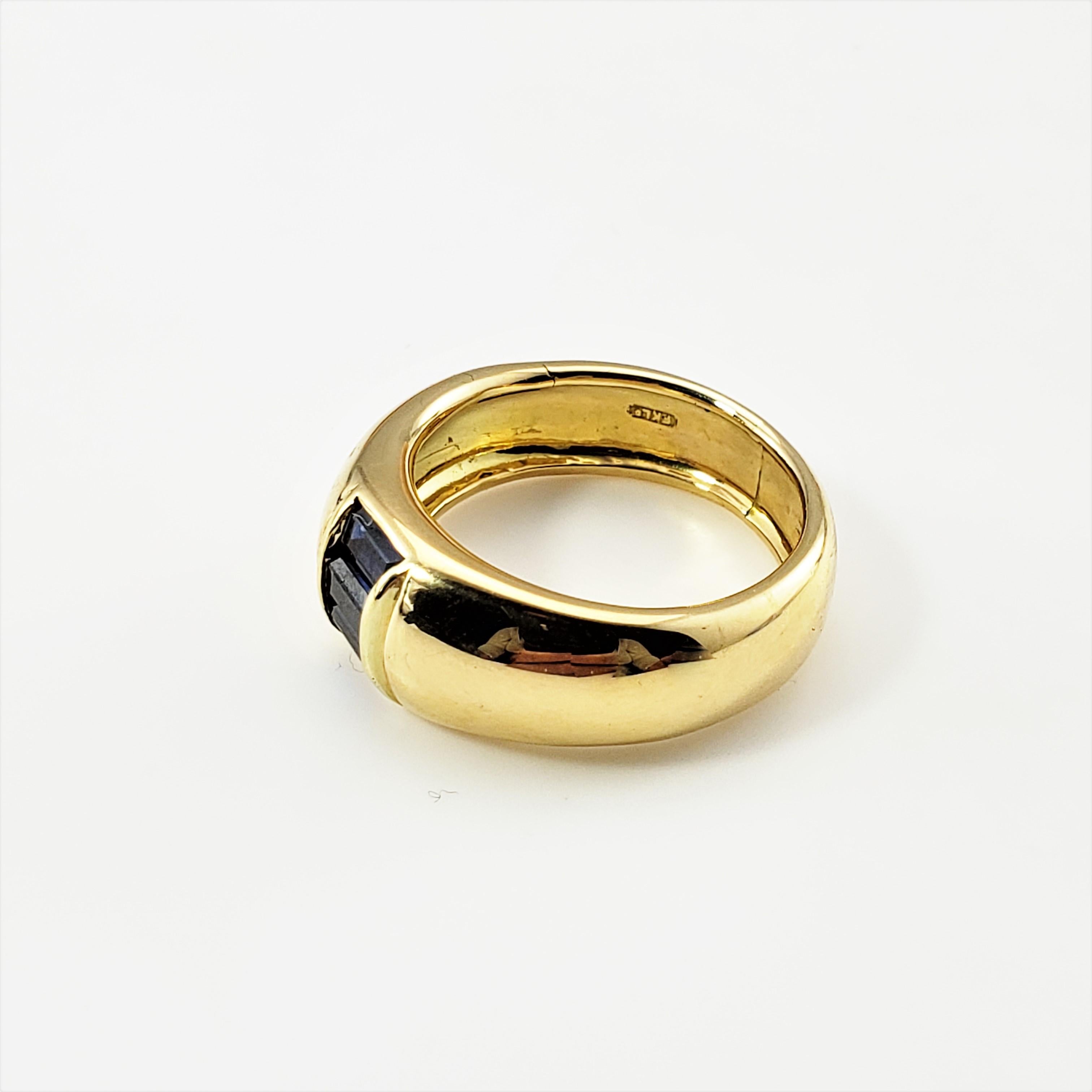 18 Karat Yellow Gold and Natural Sapphire Ring In Good Condition For Sale In Washington Depot, CT