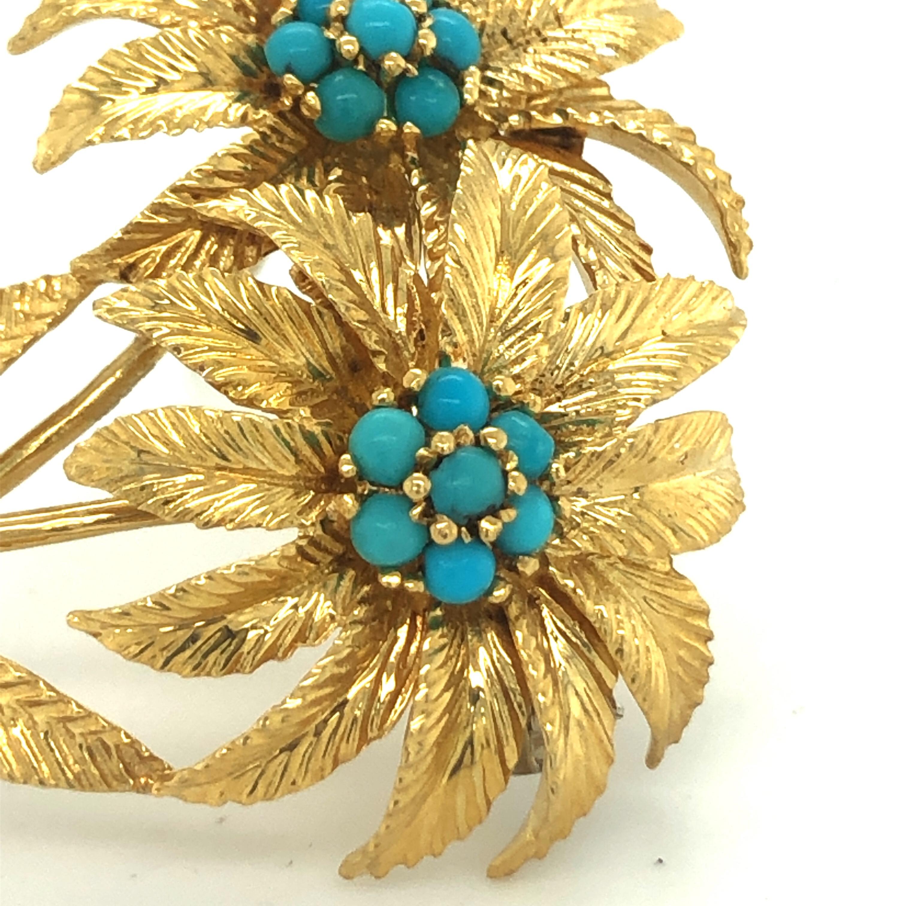 Cabochon 18 Karat Yellow Gold and Turquoise Flower Brooch