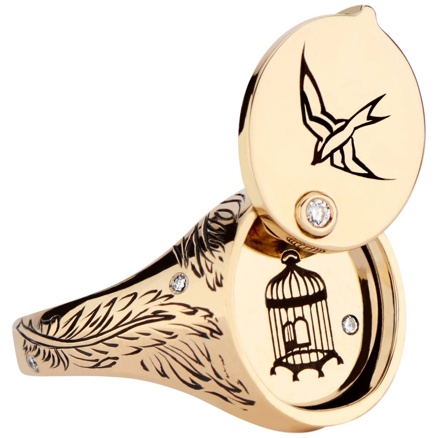 18 Karat Yellow Gold and White Diamond Nightingale Conservatory Signet Ring For Sale