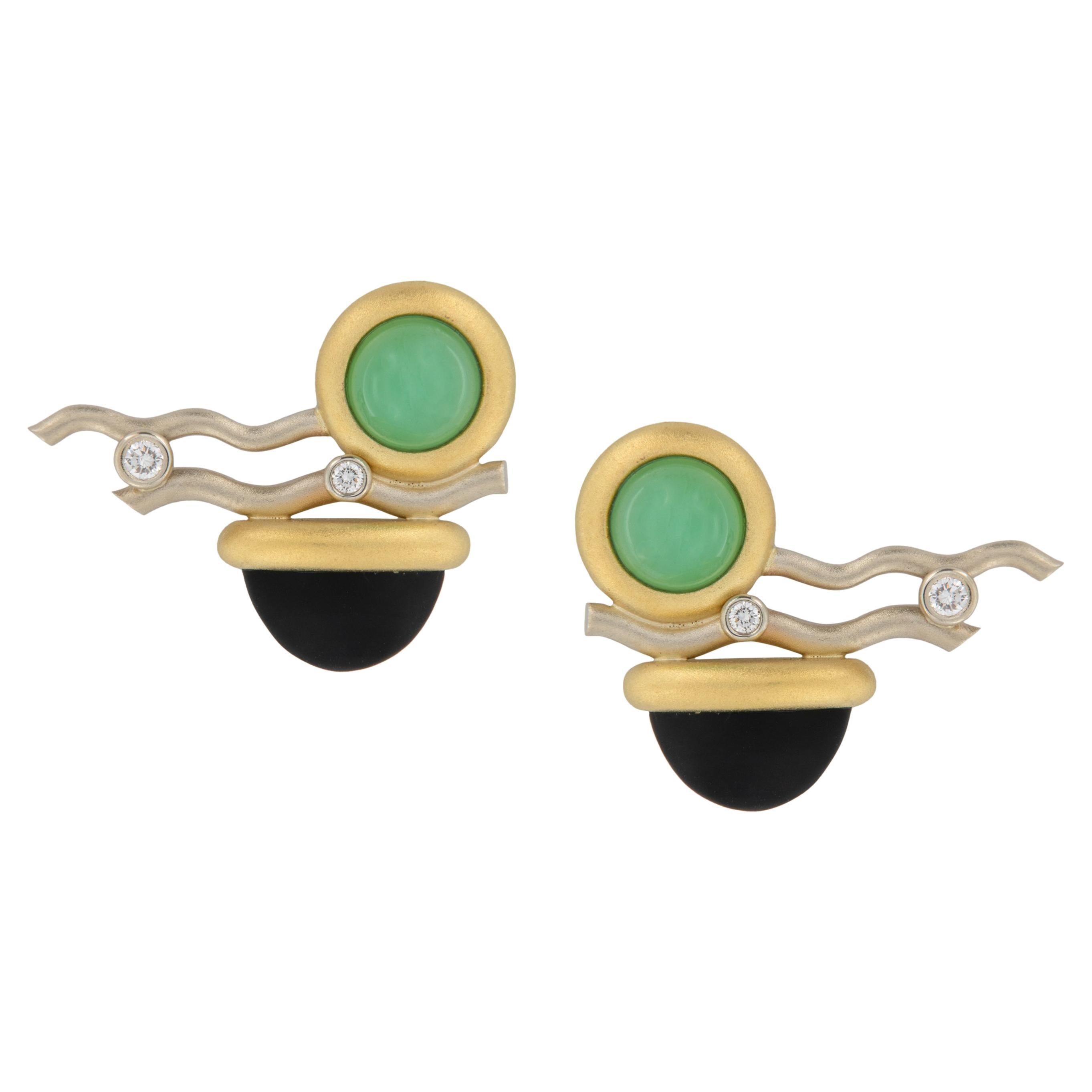 18 Karat Yellow Gold and White Gold Chrysoprase Black Onyx and Diamond Earrings For Sale