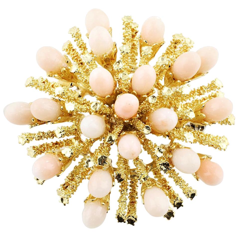 18 Karat Yellow Gold Angel Skin Coral Brooch For Sale