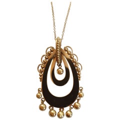 18 Karat Yellow Gold Antique Style Pendant Necklace