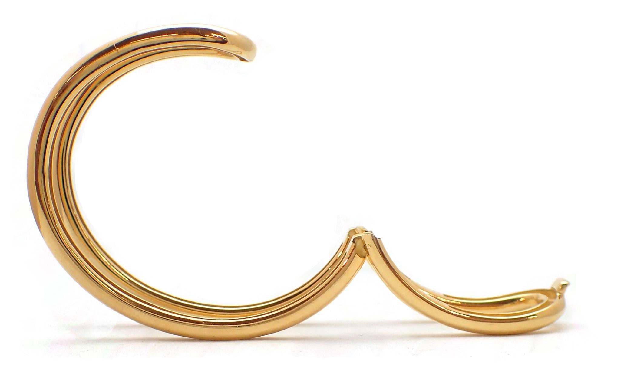 Women's 18 Karat Yellow Gold Antonini Cuff Bracelet For Sale