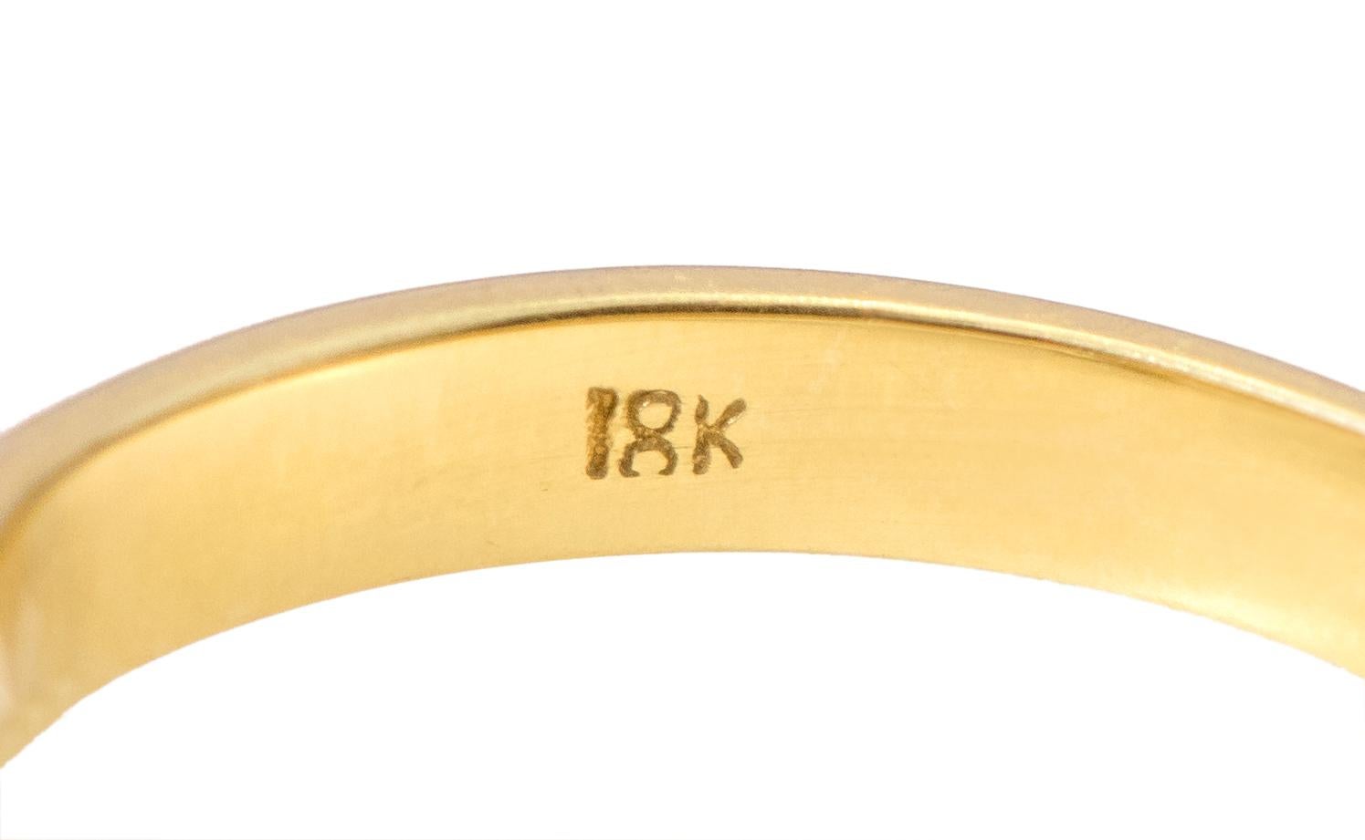 Round Cut 18 Karat Yellow Gold Aquamarine and Tourmaline Solitaire Ring For Sale