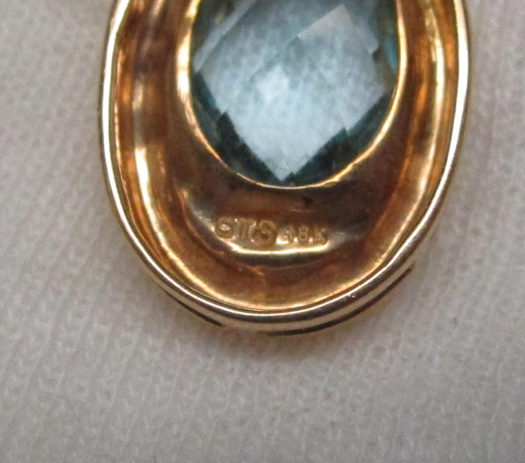 18 Karat Yellow Gold Aquamarine Diamond Earrings For Sale 1