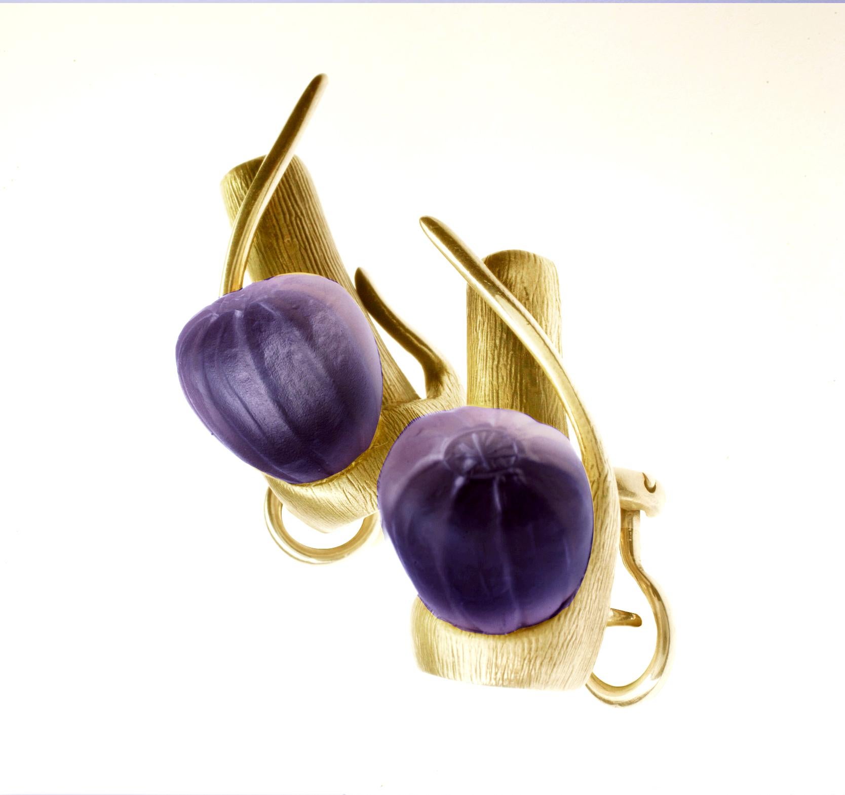 Eighteen Karat Yellow Gold Art Nouveau Cocktail Fig Earrings with Amethysts For Sale 6