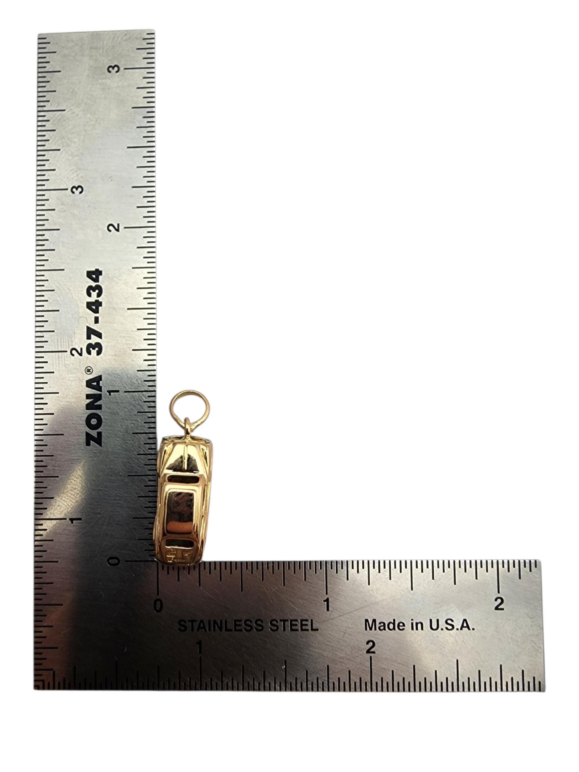 Charm per auto d'epoca articolato in oro giallo 18 carati #23687 in vendita 2