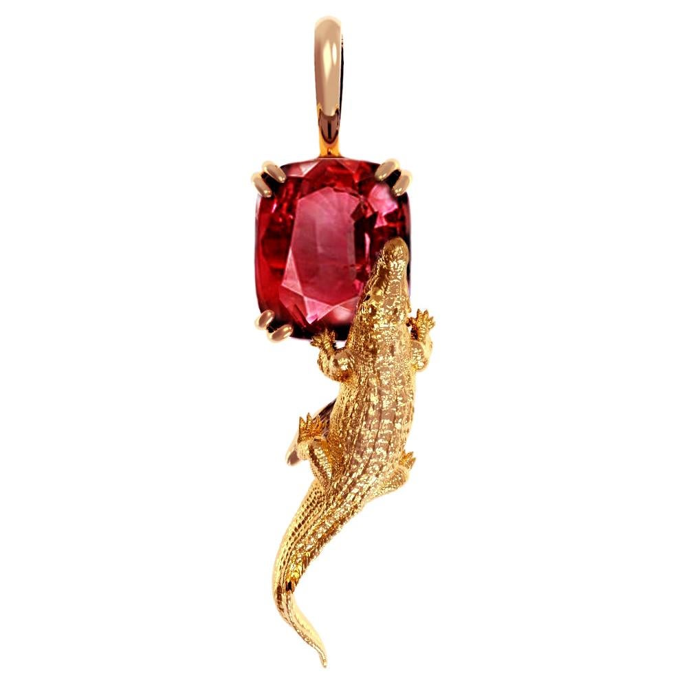 Yellow Gold Artist Brooch with Six Carats Perfect Malaia Garnet For Sale 3