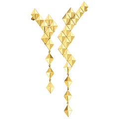 Boucles d'oreilles pendantes asymétriques en or jaune 18 carats