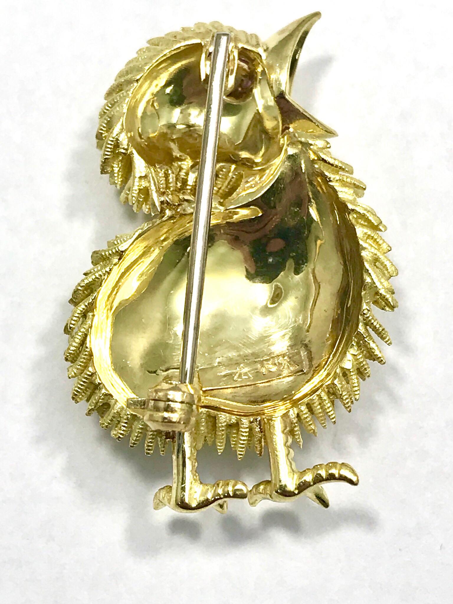 Retro 18 Karat Yellow Gold Baby Chick Brooch with a Ruby Eye