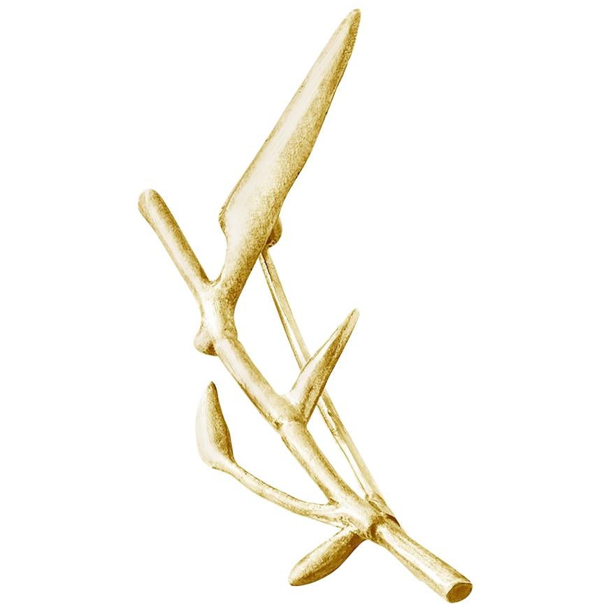 Zeitgenössische Bambusbrosche N3 aus vierzehn Karat Gelbgold des Künstlers im Angebot