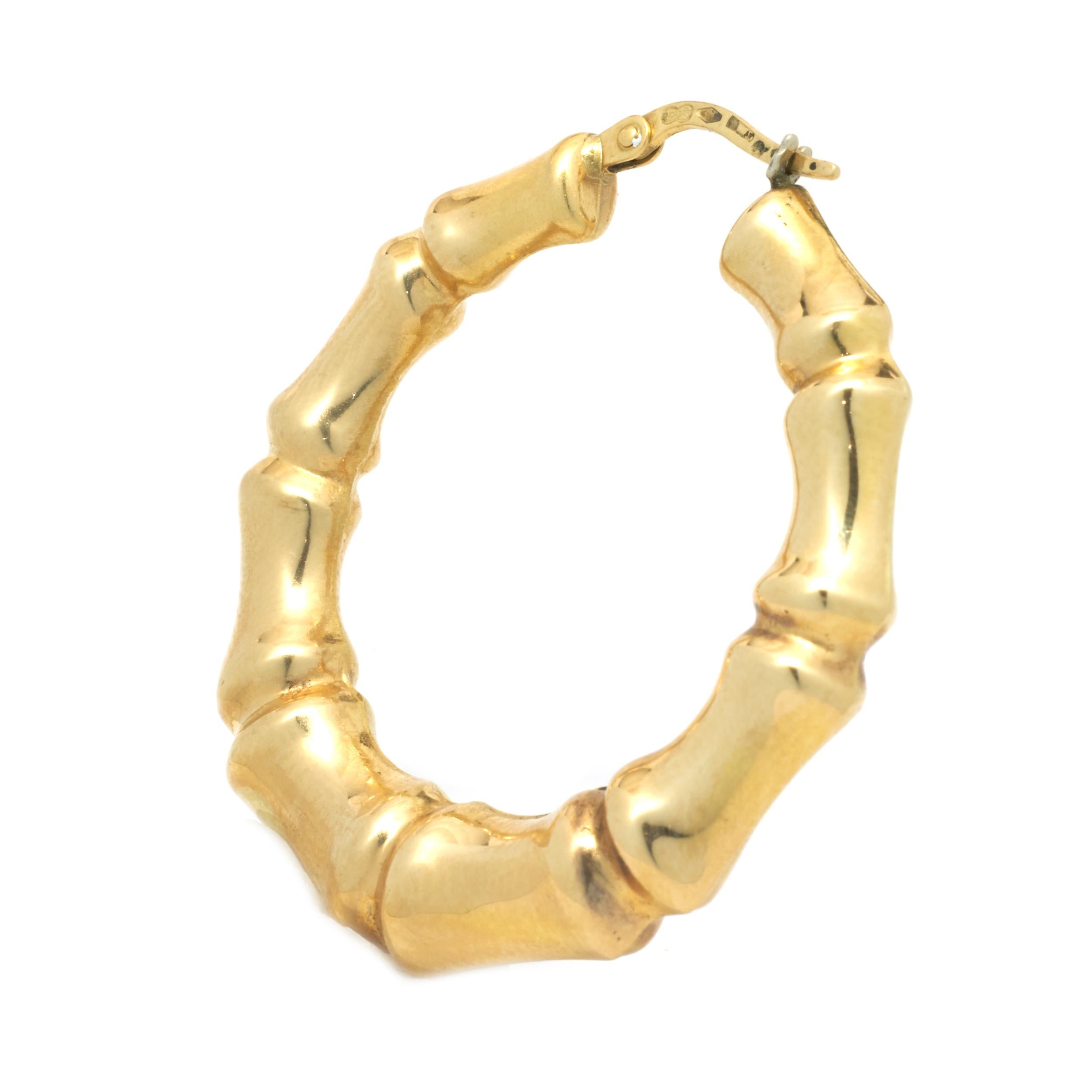 18 Karat Yellow Gold Bamboo Hoop Earrings In Excellent Condition In Scottsdale, AZ