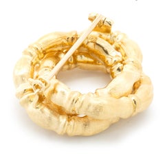 18 Karat Yellow Gold Bamboo Love Knot Pin