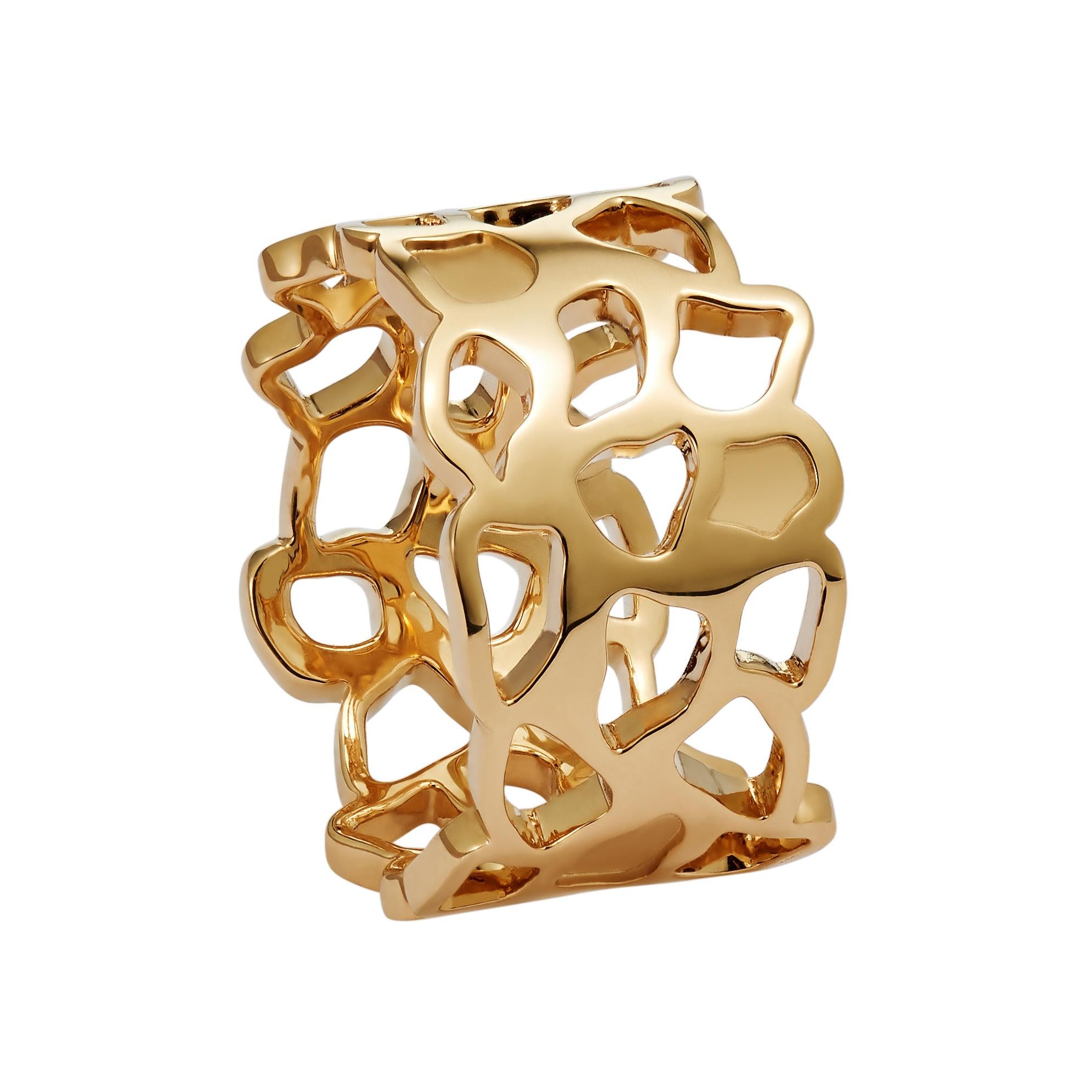 Contemporary 18 Karat Yellow Gold Band Ring For Sale