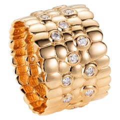 18 Karat Yellow Gold Band Ring with Diamonds