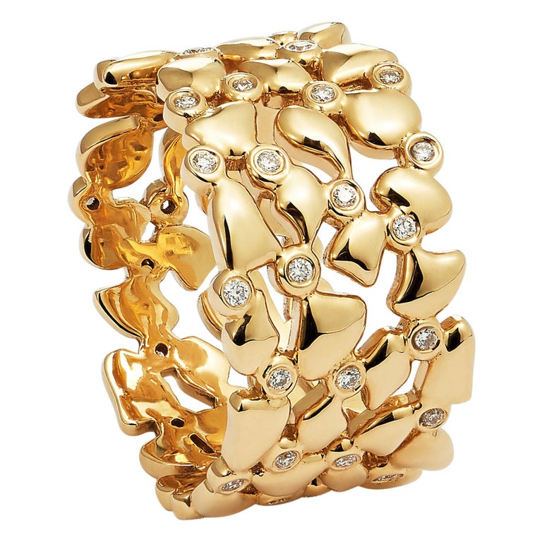 18 Karat Yellow Gold Band Ring with Diamonds For Sale at 1stDibs