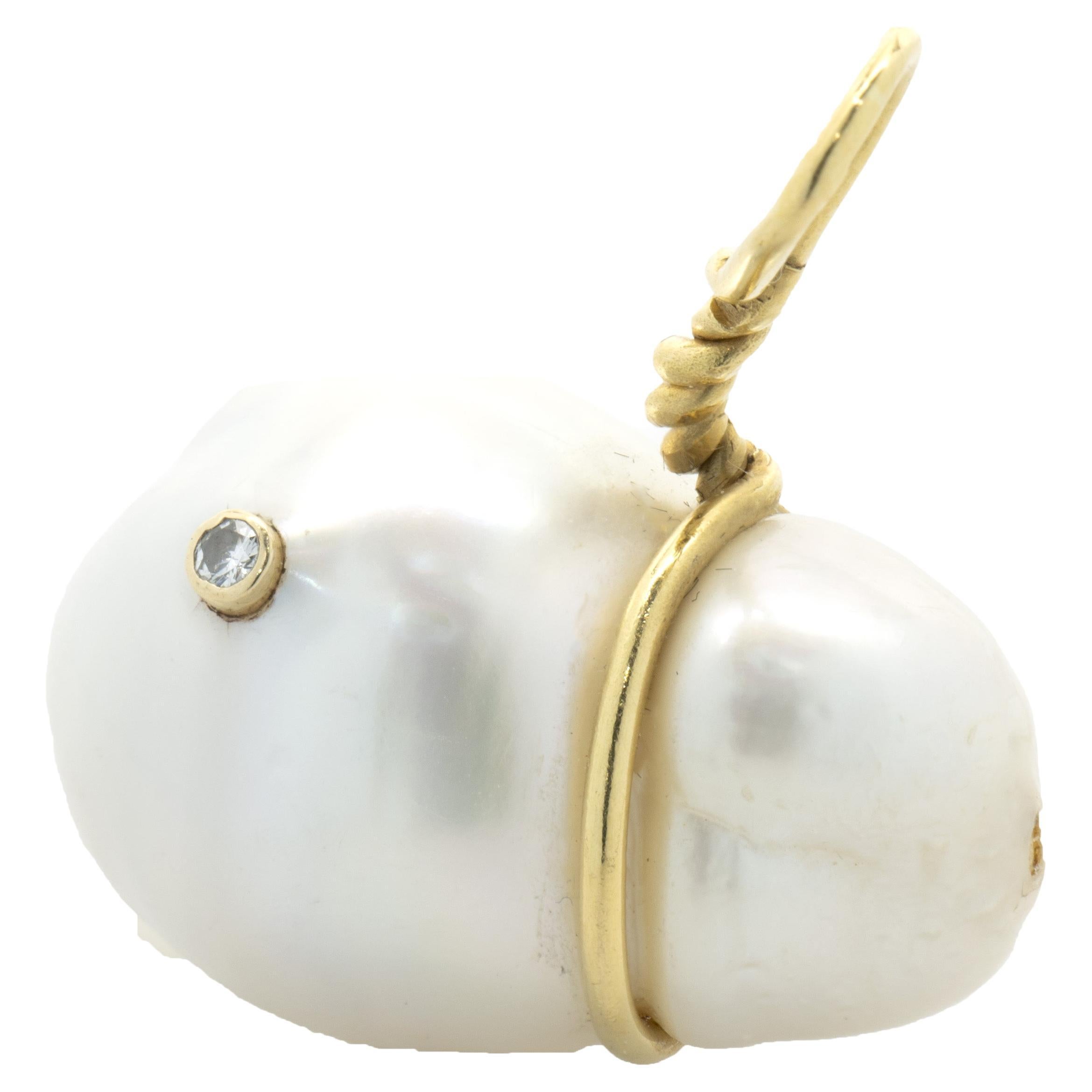 18 Karat Yellow Gold Baroque Pearl and Champagne Diamond Pendant For Sale