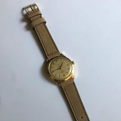 18 Karat Yellow Gold Baume & Mercier Automatic Incabloc Watch