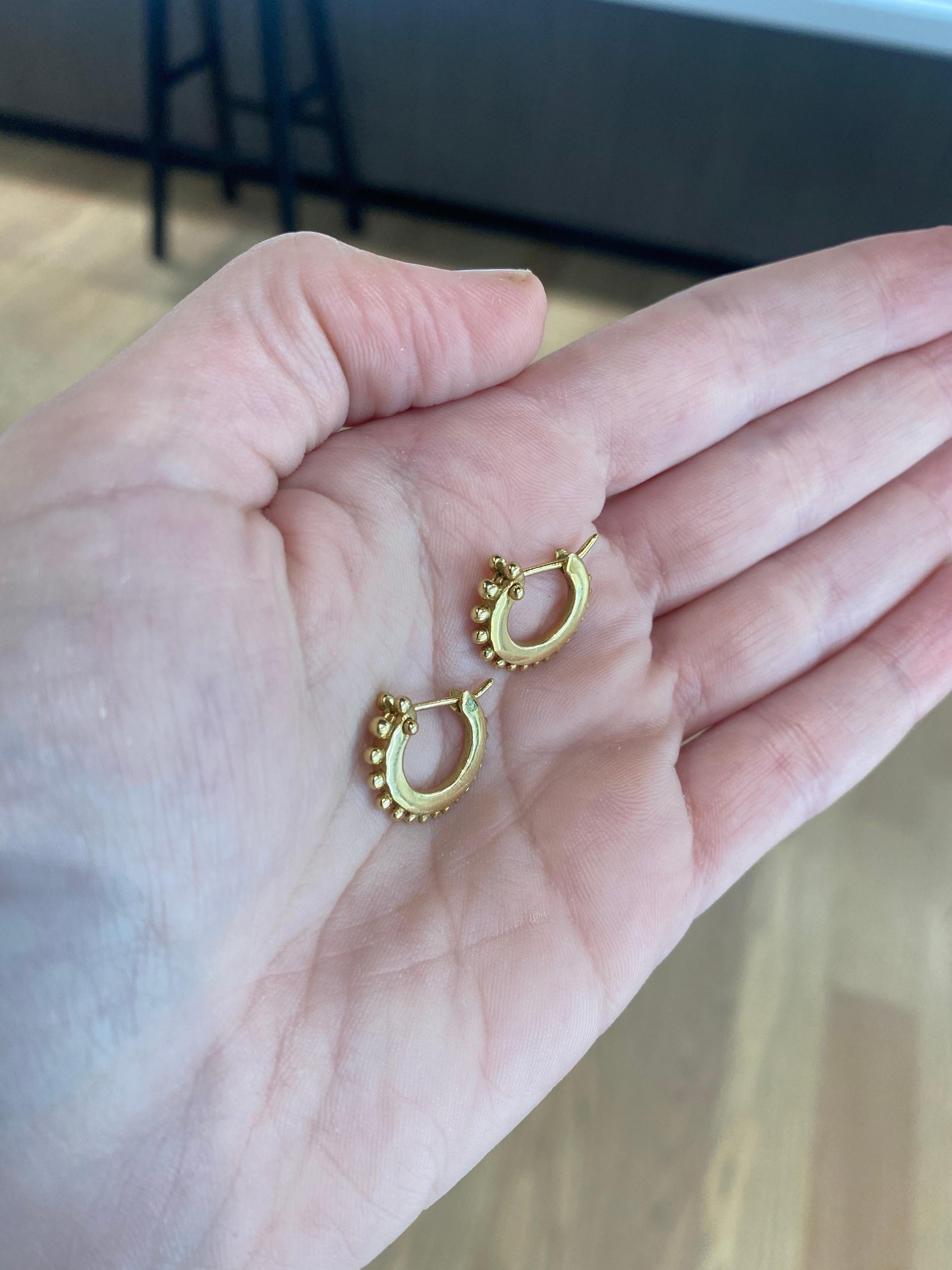 Women's or Men's 18 Karat Yellow Gold Beaded Huggie Hoop Earrings