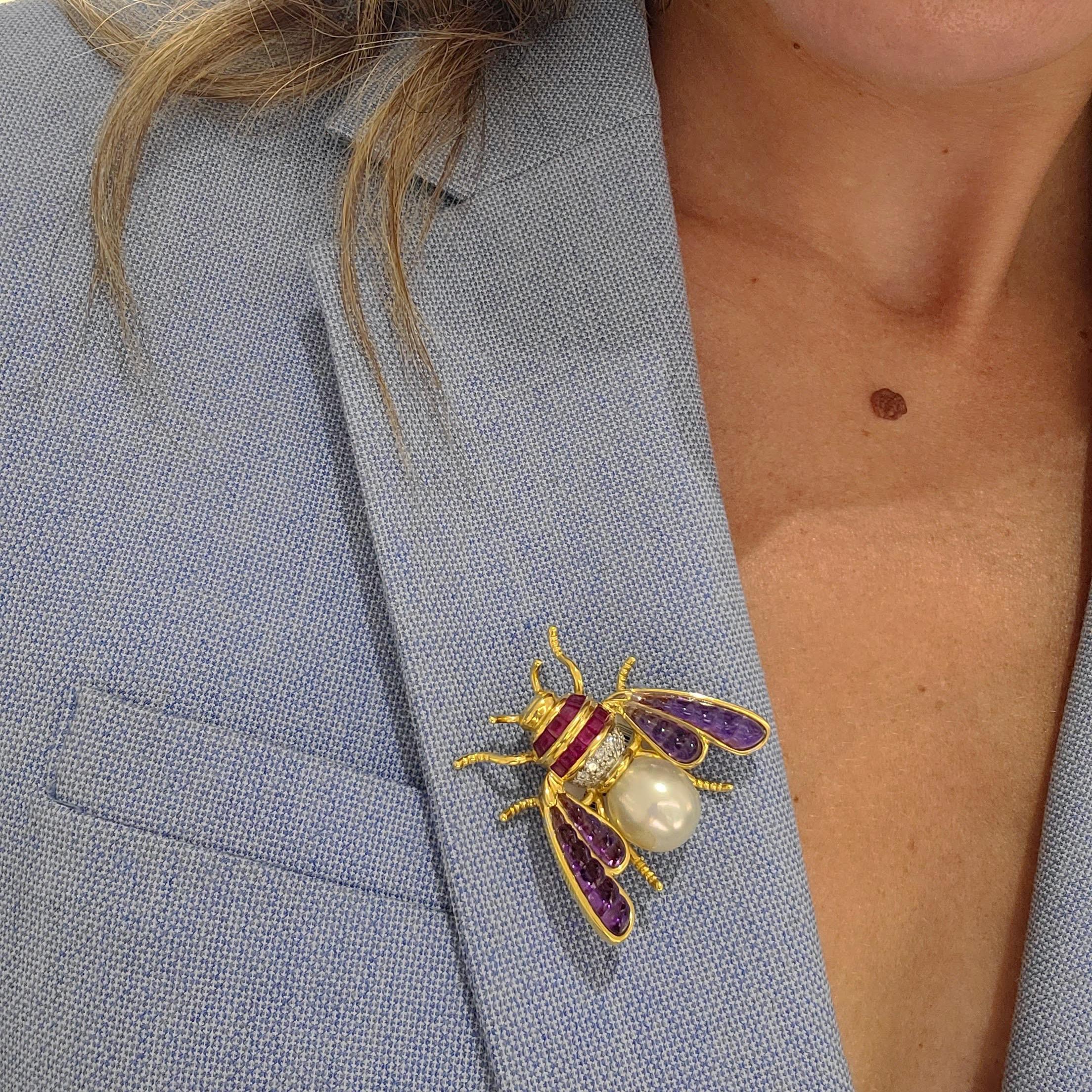 18 Karat Yellow Gold Bee Brooch with Ruby, Diamond, Amethyst and South Sea Pearl In New Condition For Sale In New York, NY
