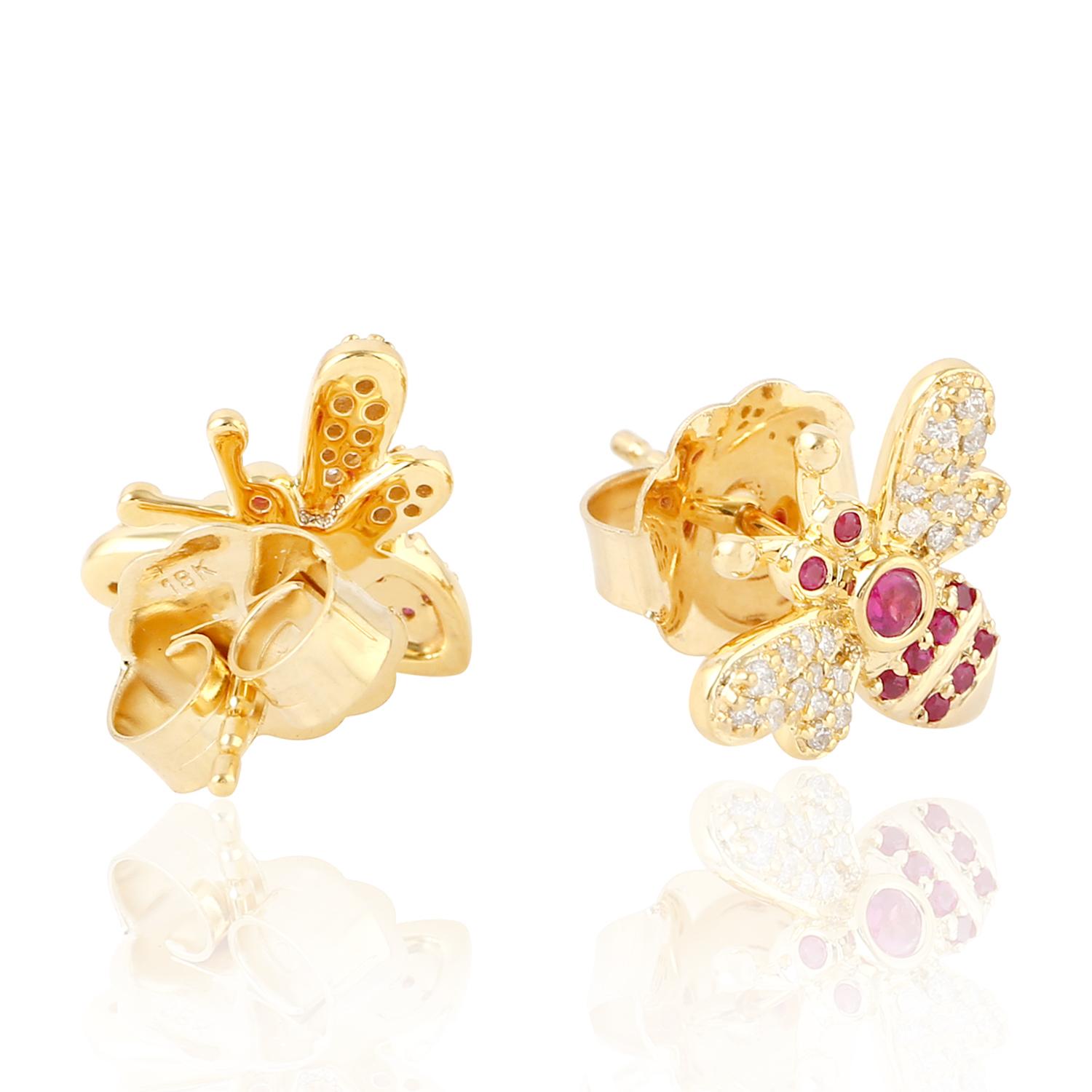 Contemporary 18 Karat Yellow Gold Bee Diamond Ruby Stud Earrings For Sale