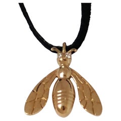 18 Karat Yellow Gold Bee Pendant Necklace with GIA Diamonds