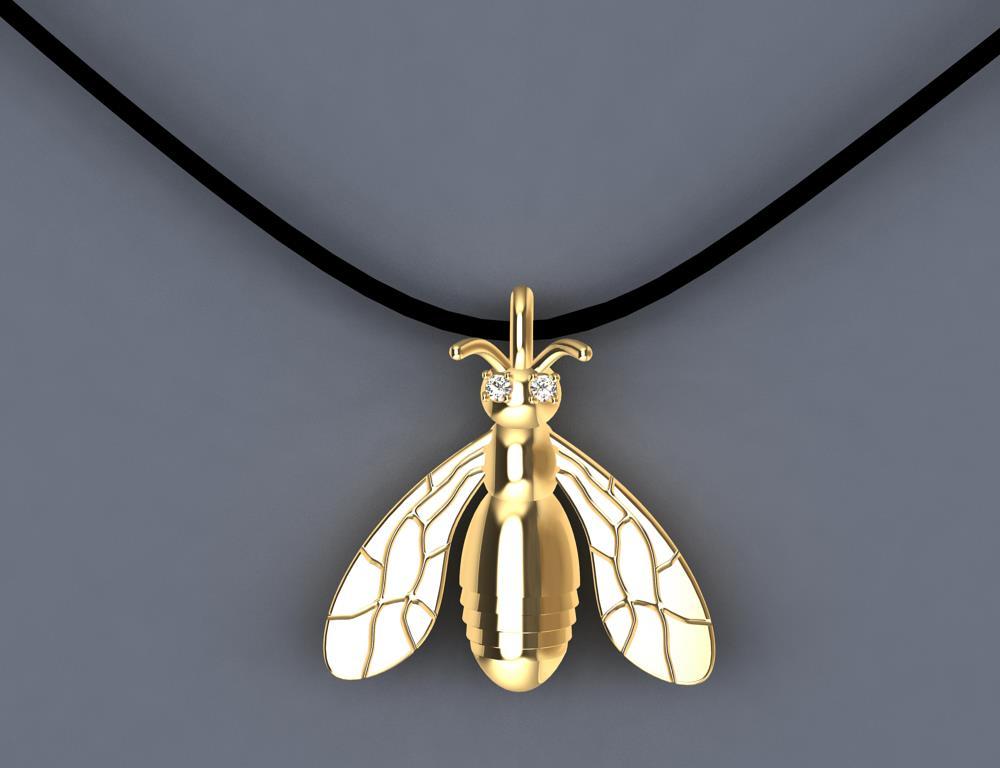 18 Karat Yellow Gold Bee Pendant Necklace with GIA Diamonds For Sale 1