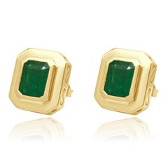 18 Karat Yellow Gold Bezel Set Emerald Cut Emerald Stud Earrings