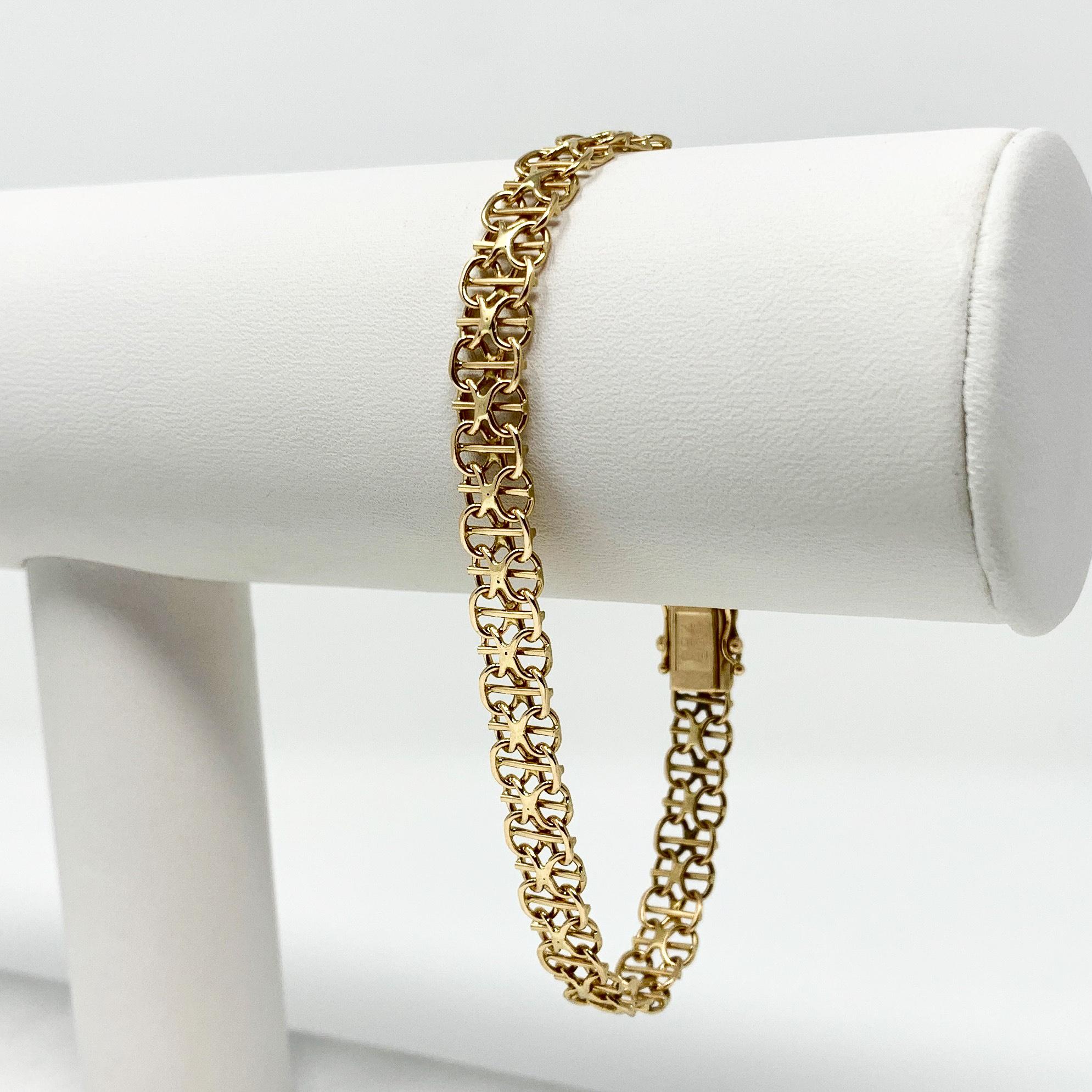 18k Yellow Gold 11.8g Bismark Link 7mm Chain Bracelet 8 Inches

Condition:  Excellent (Professionally Cleaned and Polished)
Metal:  18k Gold (Marked, and Professionally Tested)
Weight:  11.8g
Length:  8 Inches
Width:  7mm 
Closure:  Box Tab Insert