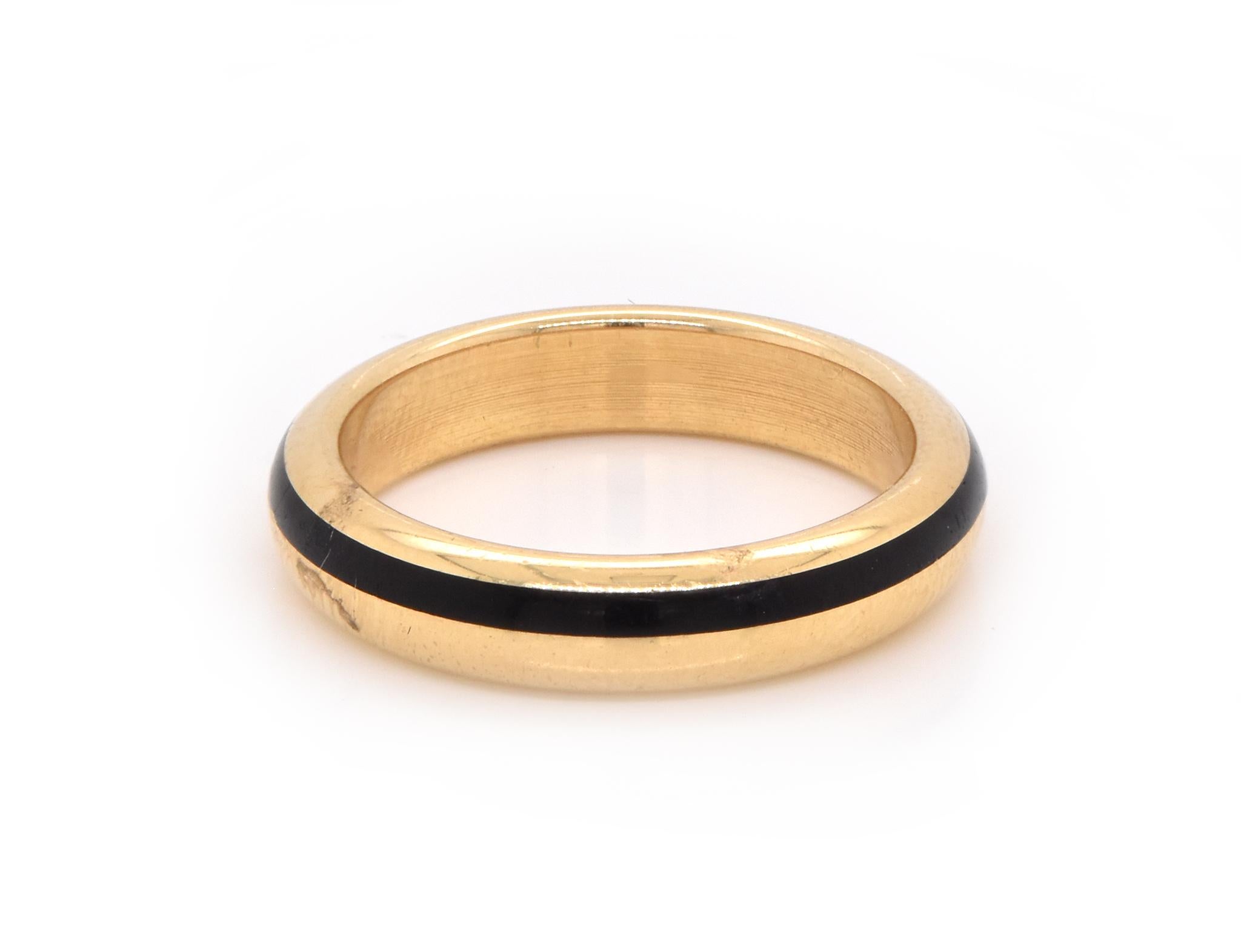18 Karat Yellow Gold Black Enamel Band In Excellent Condition For Sale In Scottsdale, AZ