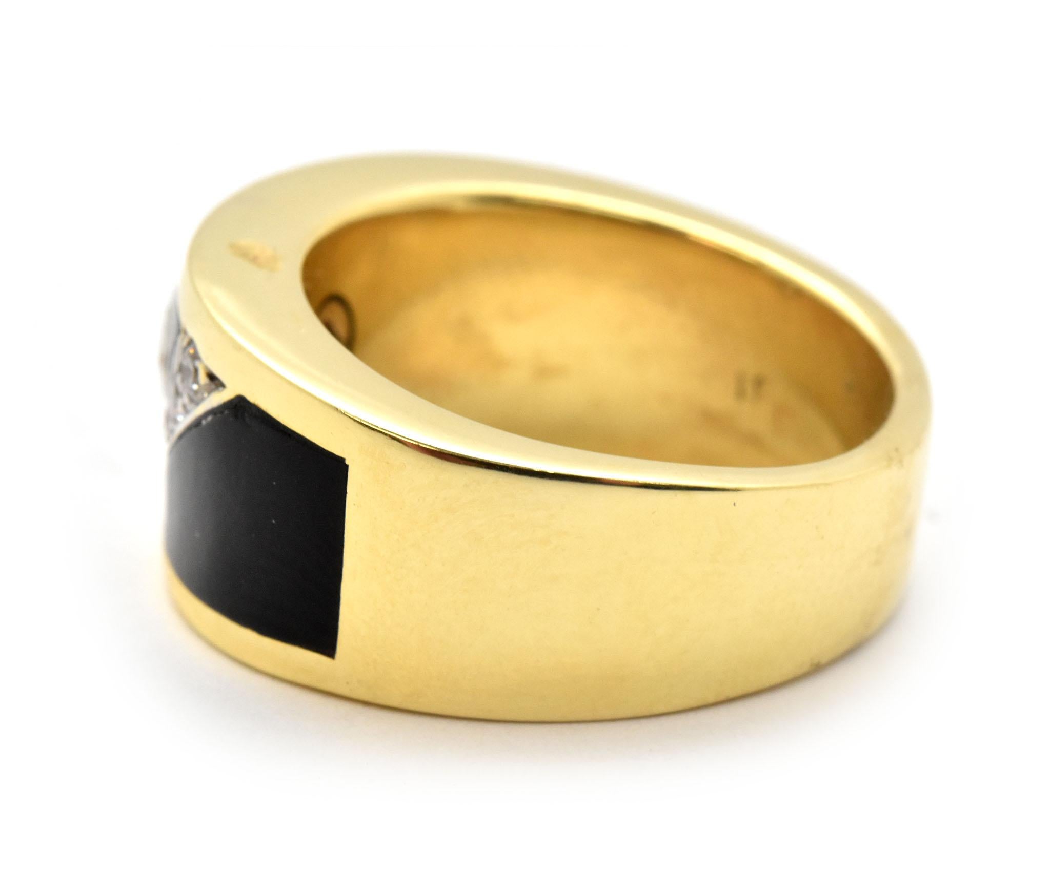 Round Cut 18 Karat Yellow Gold, Black Onyx and 1.14 Carat Diamond Band Ring