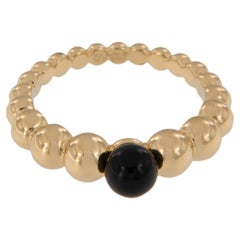 Anello in oro giallo 18 carati con perline in stile onice nero