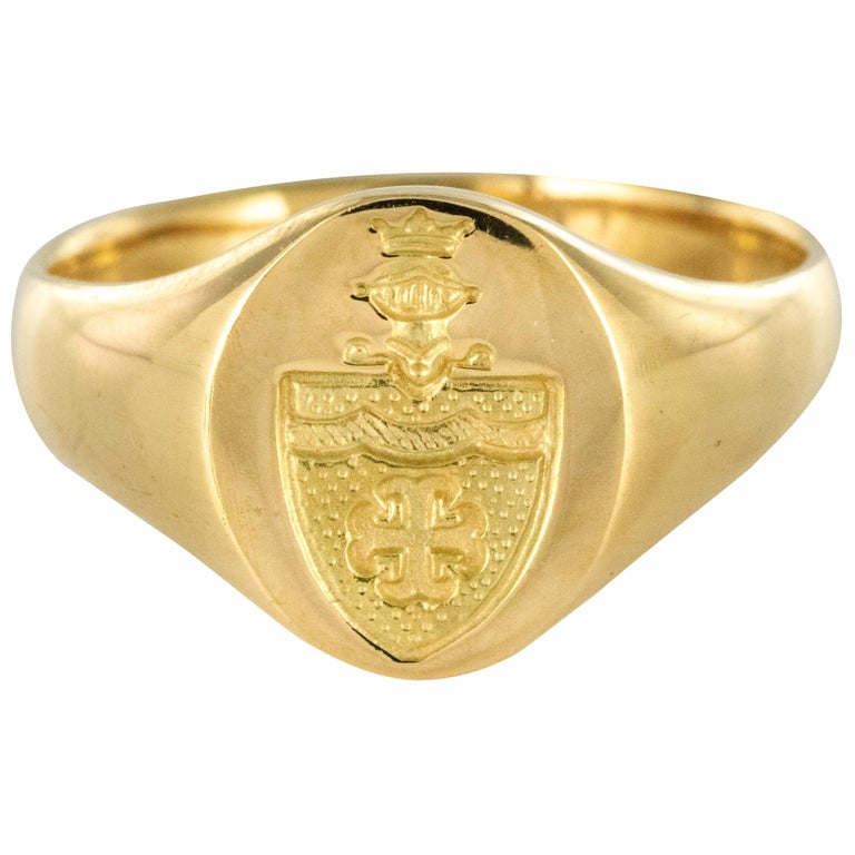 18 Karat Yellow Gold Blazon Women Modern Signet Ring