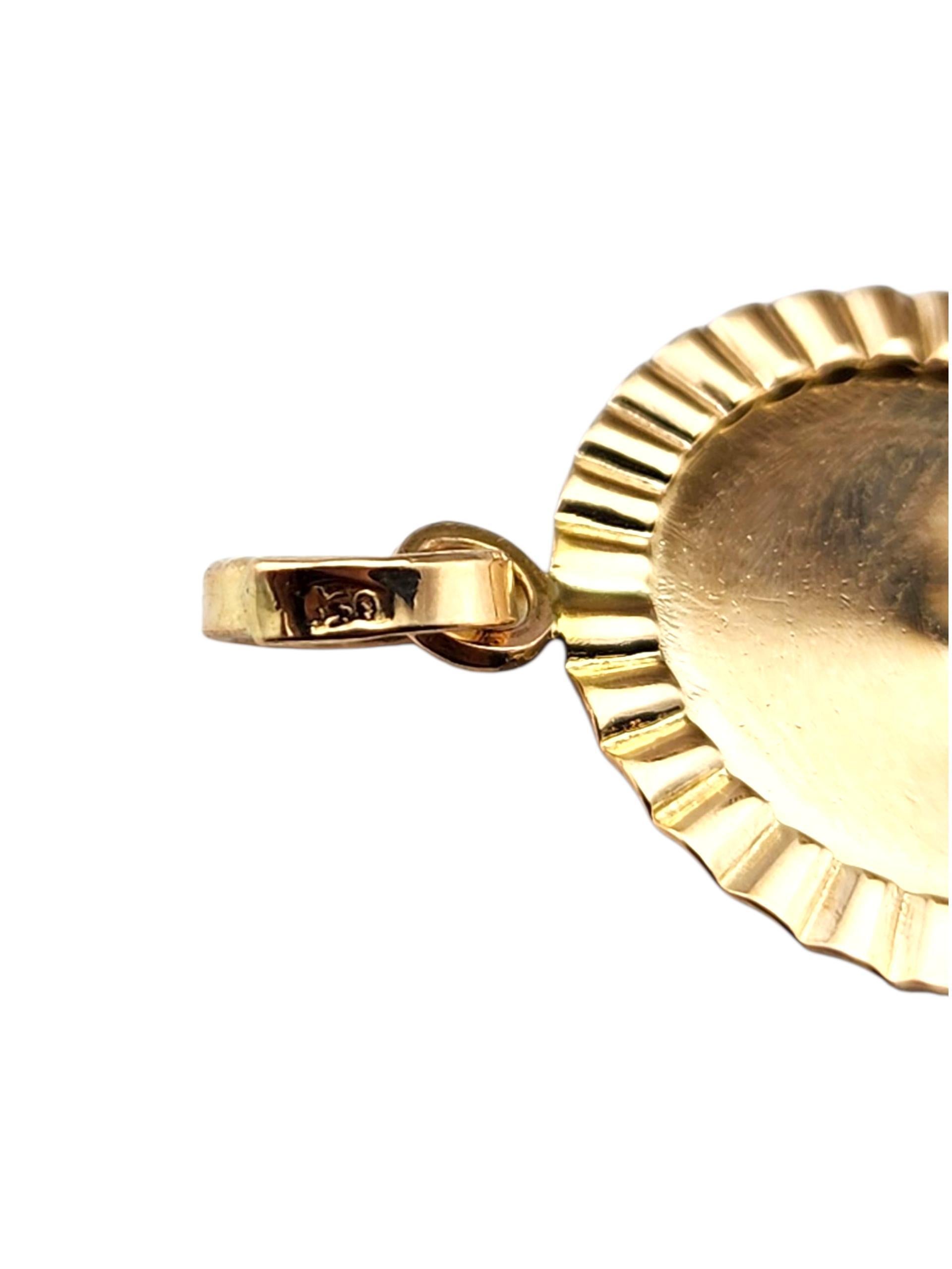 Ciondolo della Madonna in oro giallo 18 carati #23185 in vendita 2