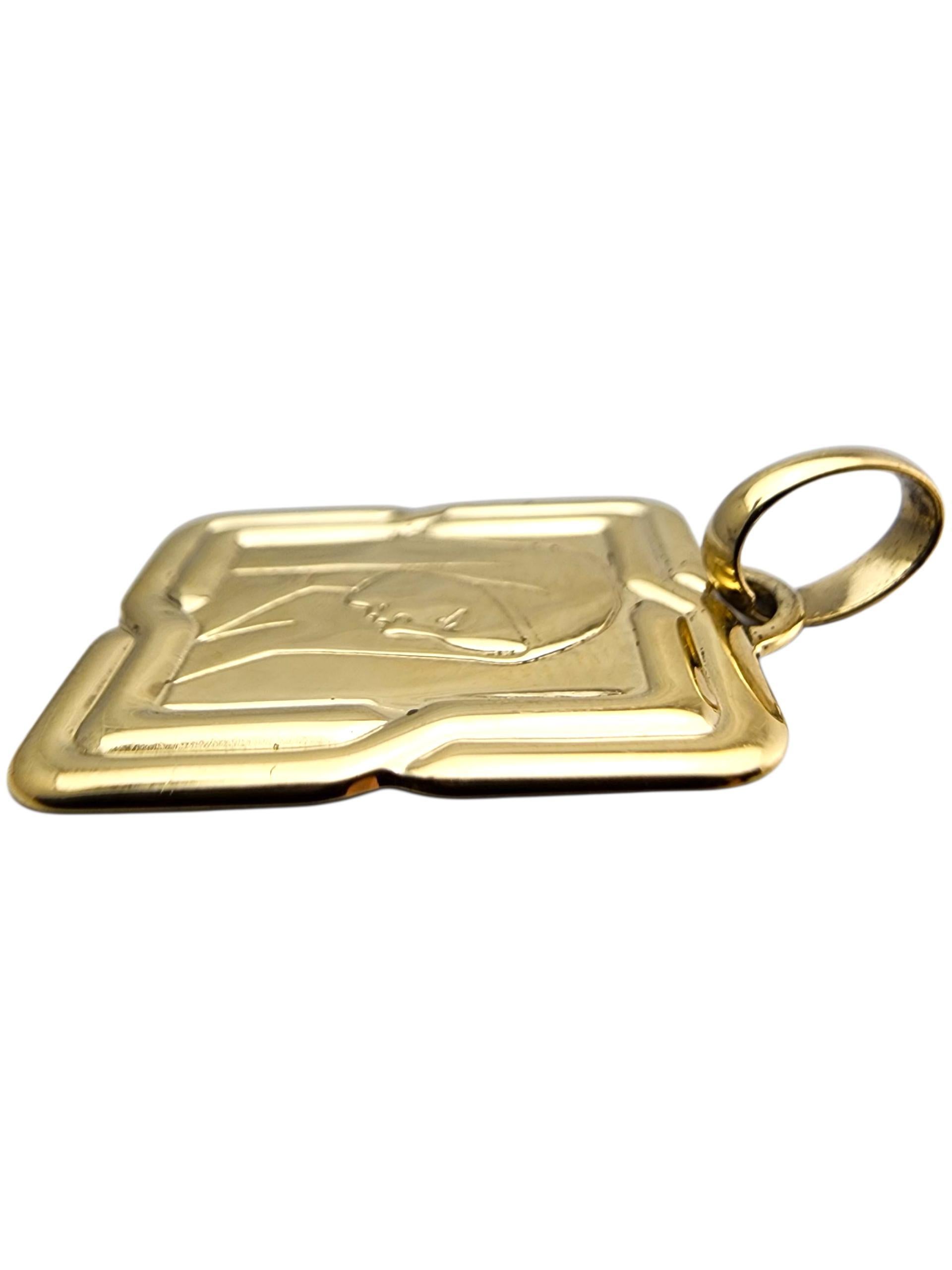 Pendentif Sainte Mère en or jaune 18 carats #23674 Bon état - En vente à Washington Depot, CT