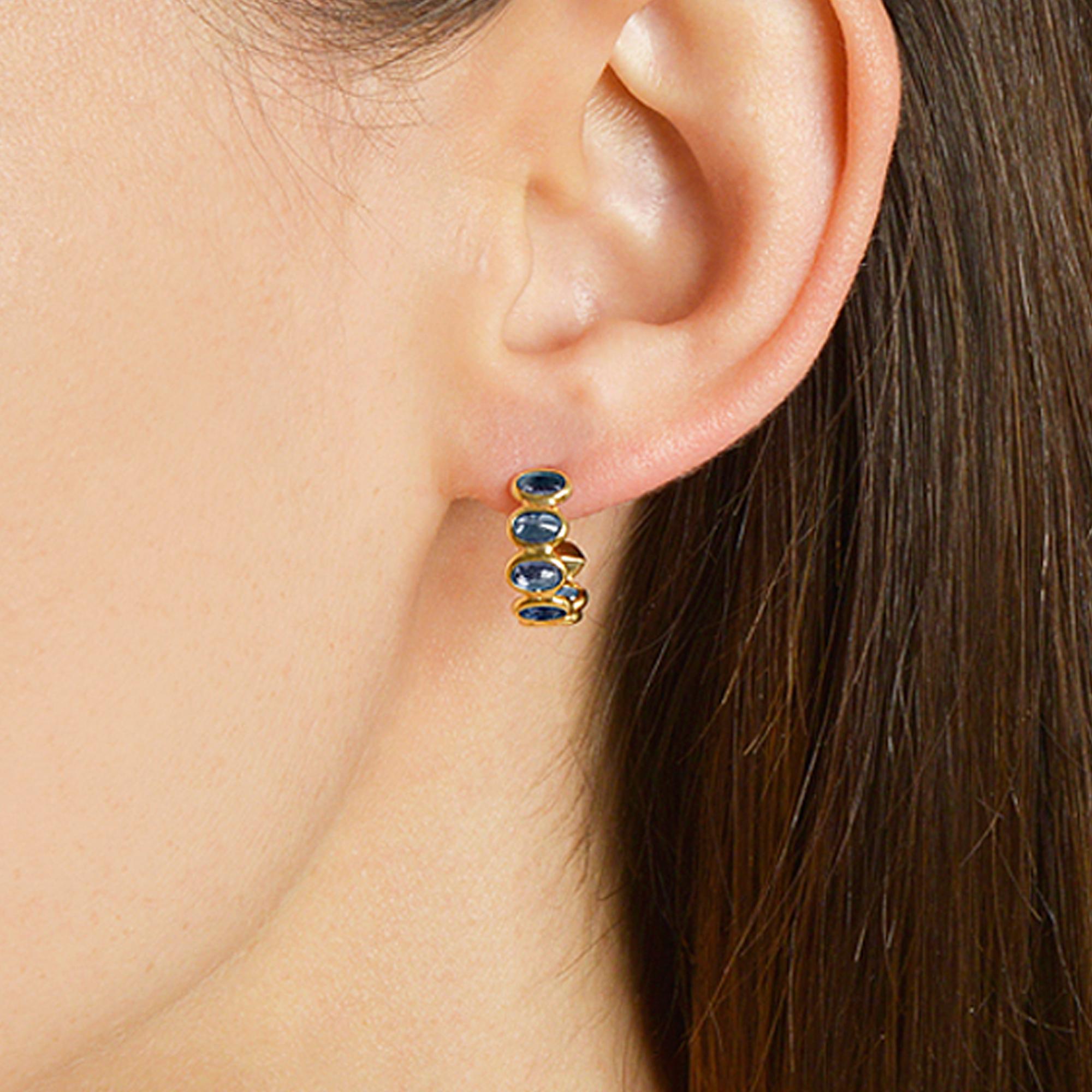 Oval Cut 18 Karat Yellow Gold Blue Sapphire 3.70 Carat Hoop Earrings, Petite